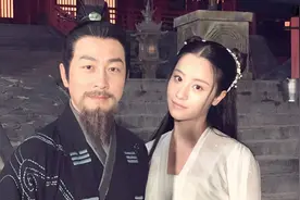 金庸赐她绝美容貌，送她绝世武功，她却糜烂放荡，临死还想入非非图片
