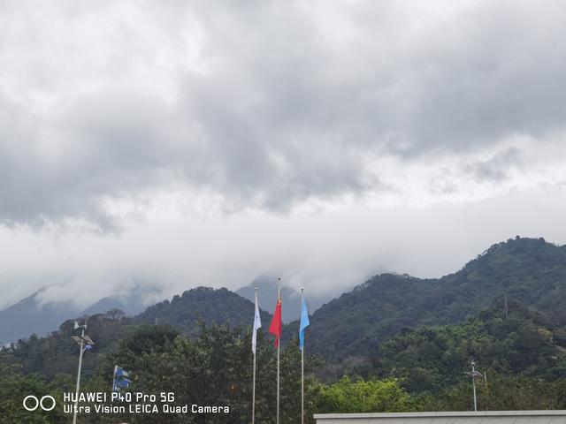 雅安芦山县，一个没有出租车和网约车县城，谈谈我一周的体验。