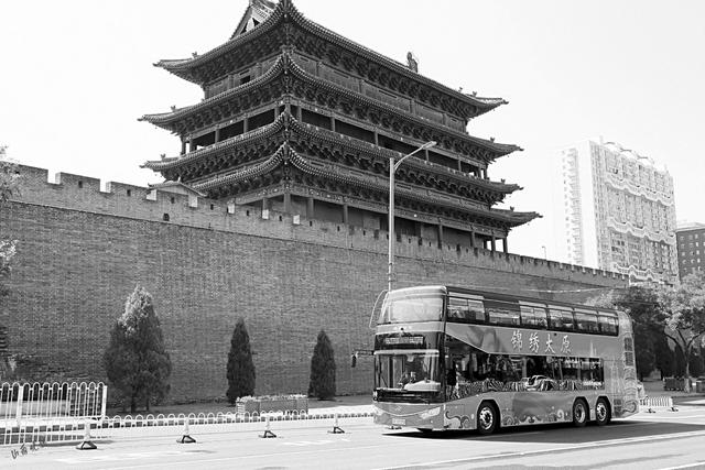 凭山西文旅年卡免费坐太原观光巴士 本月起可预约