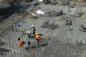 聪明人忠告：去到班组，先请班组长吃饭，别老老实实干活图片