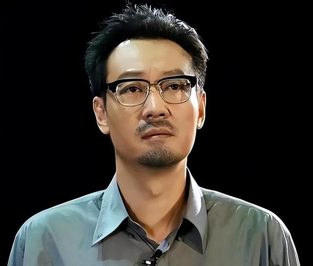 离春节不到2月，52岁辛柏青高调传出喜讯	，朱媛媛终于可以放心了