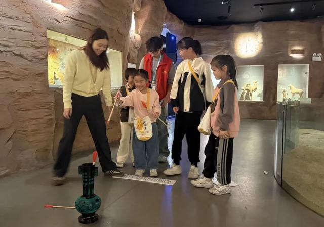 太平社区“小探险家”勇闯丝路，在大观博物馆里“做生意”啦！