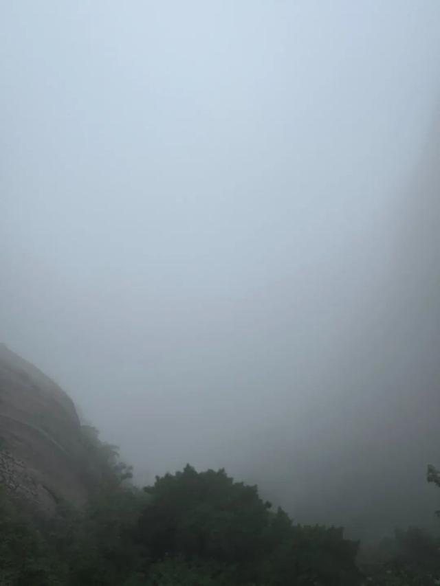 徒步三山五岳：安徽黄山！