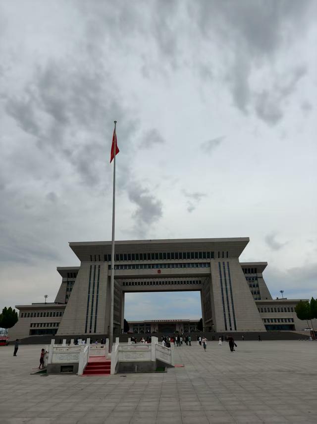 “今天的新疆不一般！”海外华文媒体齐赴新疆，走访当下盛景