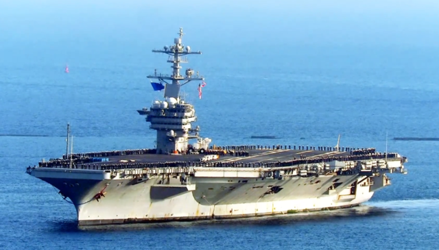 特朗普疯批操作！叫停航母电磁弹射回归蒸汽时代，中国意外躺赢