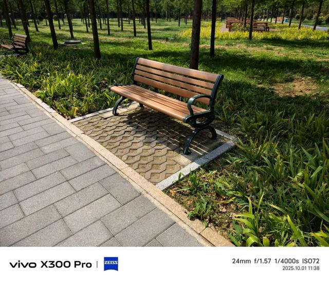 vivo X300系列评测：同级巅峰影像 出片易如反掌
