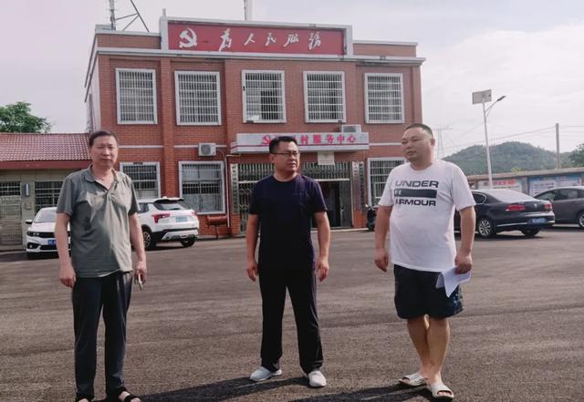 邵阳市文化旅游广电体育局党组书记、局长李驰宇赴邵阳县开展驻村调研