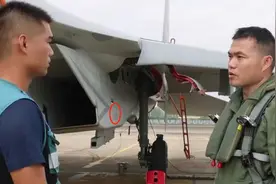 第14批次歼16交付！总数突破400，美媒坦承：已超越所有当代对手图片