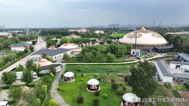 科尔沁民俗风情园焕新迎客 打造草原文旅新地标