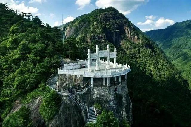 把生活调成喜欢的频道，在大觉山总能找到你的方式！