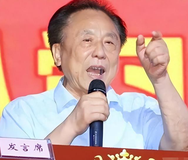 包养多名情妇，生下11个私生子，70多岁潜逃时仍要生娃！他是谁？