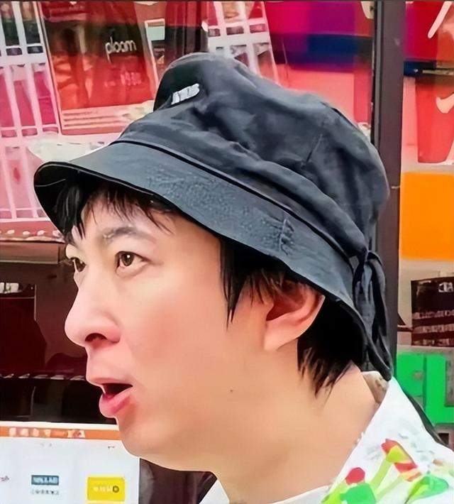 陪睡陪玩只是冰山一角,万达蒸发800亿后	，官媒曝光王思聪真实现状