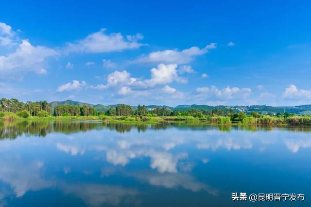滇池南岸好风光——天光湖影共酿一夏清欢