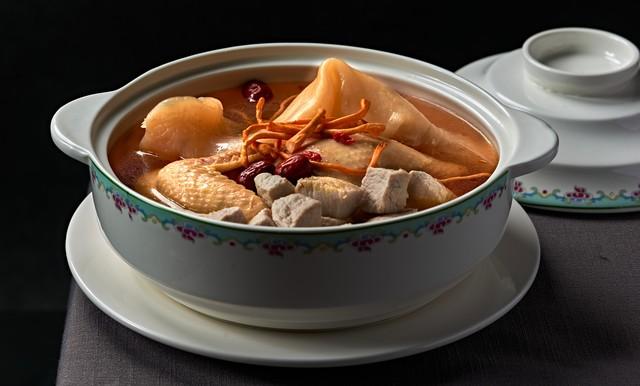 哺乳期喝花胶虫草花汤 2026年哺乳期喝花胶虫草花汤会回奶吗