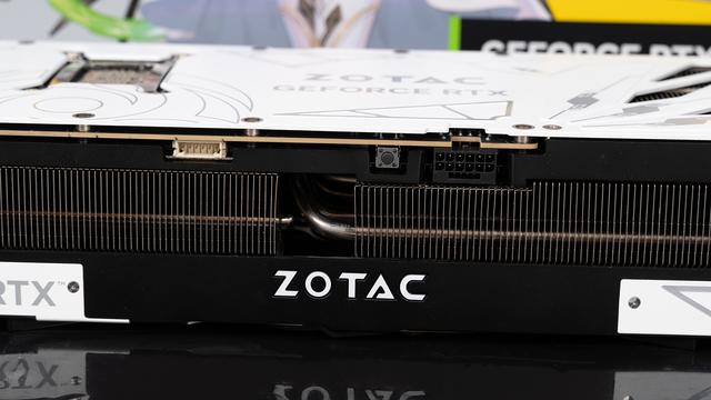 银白顶配，98X3D+技嘉B850M雕妹+索泰RTX 5080+6400C28 96GB装机