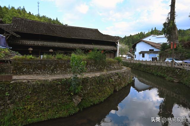 无佛无僧无香火的时思寺，地处畲乡千米高山的云中大漈，景色奇特