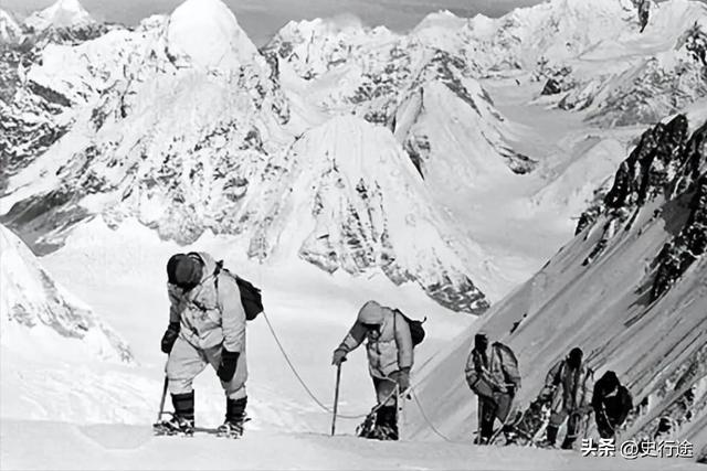 毛主席对尼泊尔首相说：你想把珠峰全部划归贵国？还有更好的办法