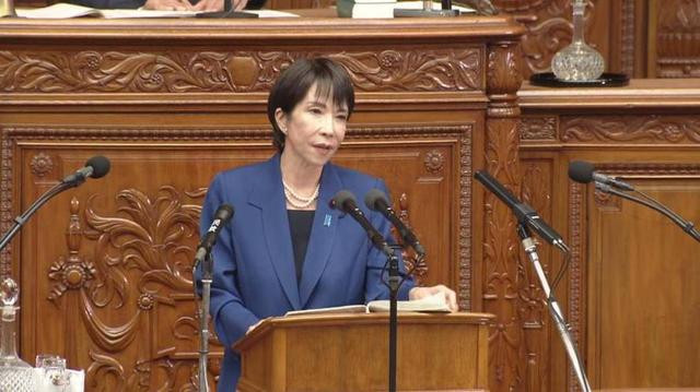 高市慌了？解放军对日改口	，中方7字定性高市，日本搬出皇后求和