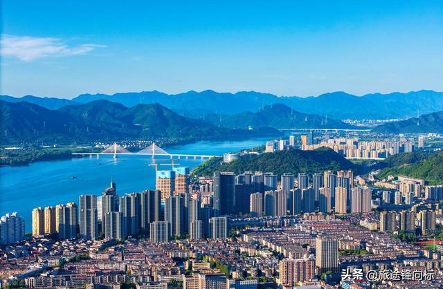 放假想出去玩，可热门景点人太多了，7 个小众旅行地，景美还人少
