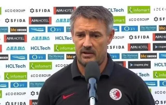 输不起！香港0-1国足，赛后香港主帅:比赛不公平，国足赢得不光彩