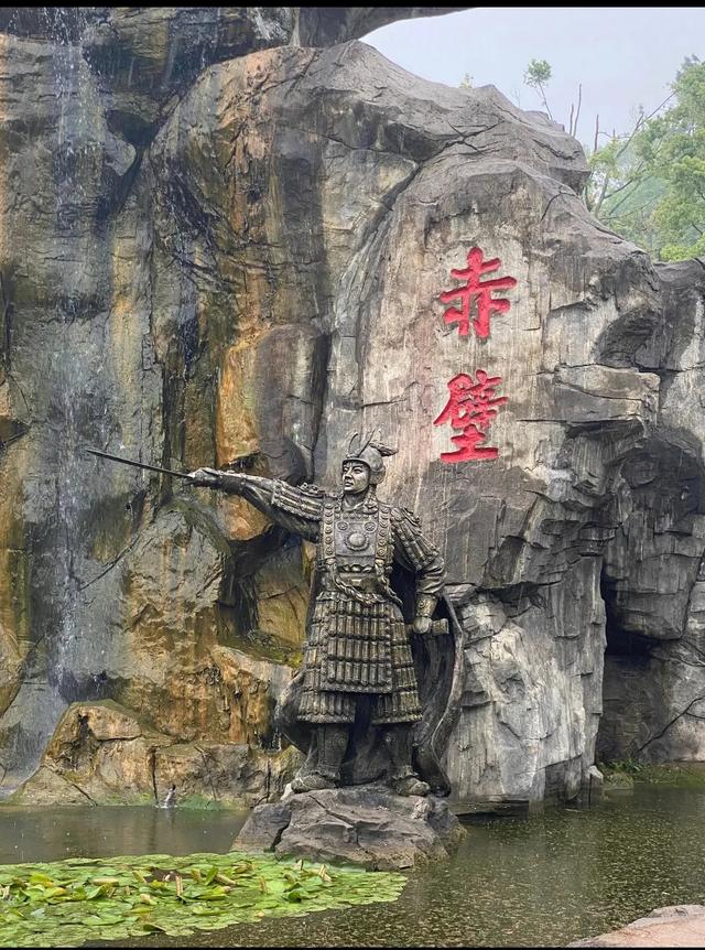 谁说温泉专属冬日？咸宁，冷泉，美景，样样有。