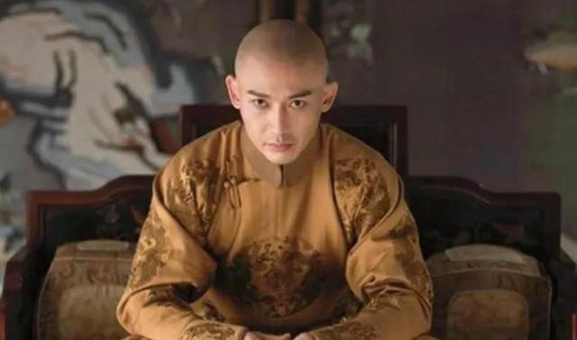 永璂：清朝最惨皇子，被称“穿孝阿哥”，生前无爵位，死后受屈辱