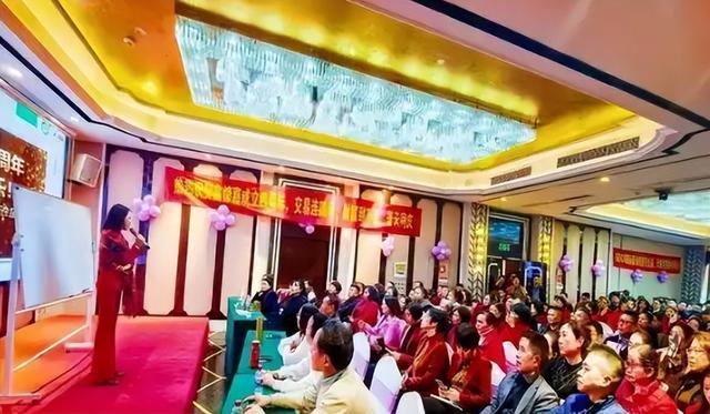 又暴雷！48小时卷走129亿，200万会员血本无归，“传销巨头”凉了