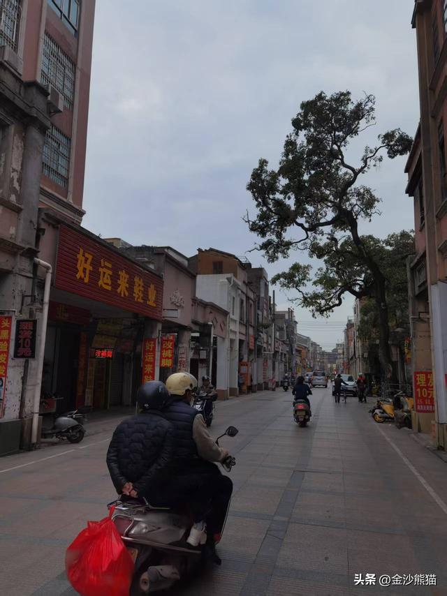 海陵岛上山水写实画一路相伴，双龙连续三年千里骑行22