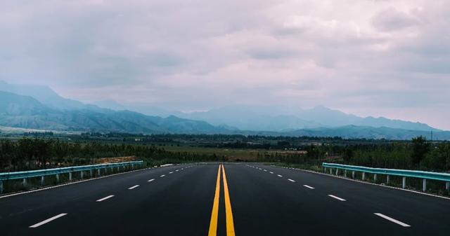 我国最长的高速公路，全长4395公里，沿途经过6个省，你去过吗
