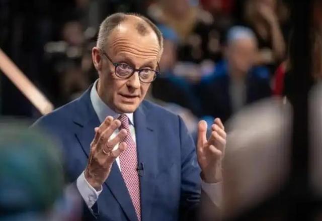 日本话音刚落	，又一国介入台海，专机已经离华，要逼中国做3件事