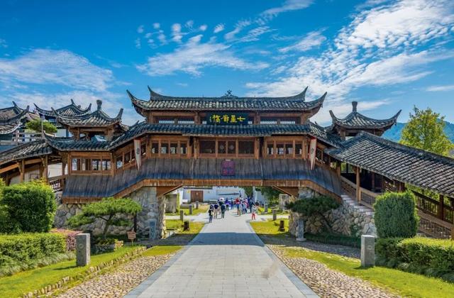 找到了浙江版“大鱼海棠”，人少景美饭好吃！