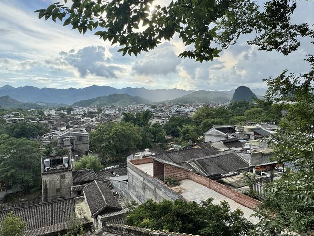 两小时高铁串起的“生态与烟火” ——贺州写给大湾区的“融合答卷”