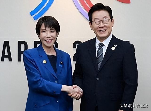 高市悬着的心还是死了，13天后将面临下台	，日本突然“弃美投韩”