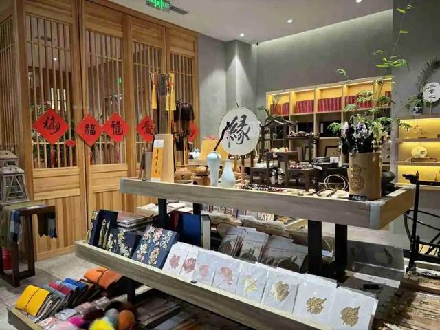 假期最后一天冲刺老北市，错峰打卡国潮终章，附收尾漫游指南→