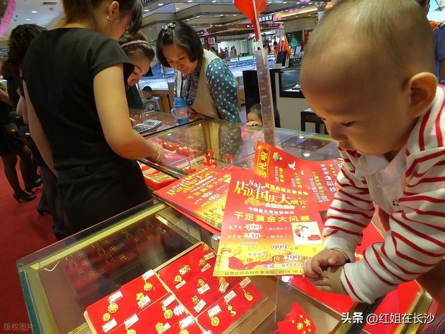 投资60万的实体店铺，连续两天0蛋，老板娘：老娘摆平回去睡觉去