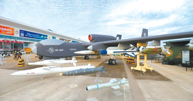 台最新武器曝光！5次海试无船锚，潜艇液压全失灵，500亿打水漂