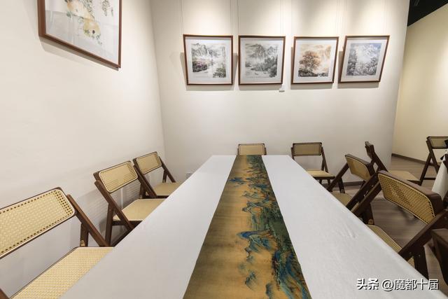 逛上海书展赏山西壁画，上海书城开设“拾光共聚场”