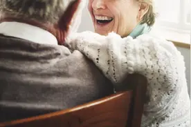 60岁的夫妻，一周同房几次比较好？60岁绝经大姐一周一次，如何？图片