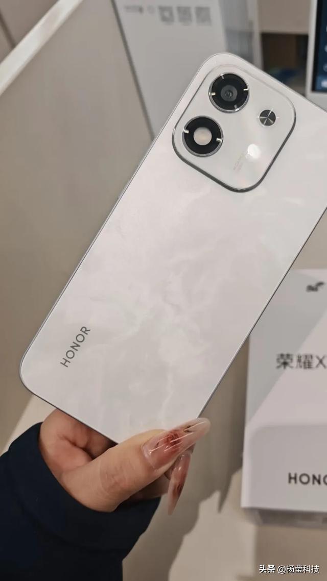 荣耀1500-2000元机型怎么选？X系列热门款及选购参考