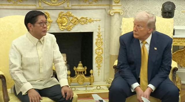 特朗普还未登机访华，大批美国坦克将运往台岛，解放军动作更大