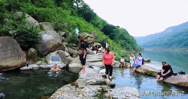 重庆免费“野温泉”，环境优美水温刚好，你知道它在哪儿吗？