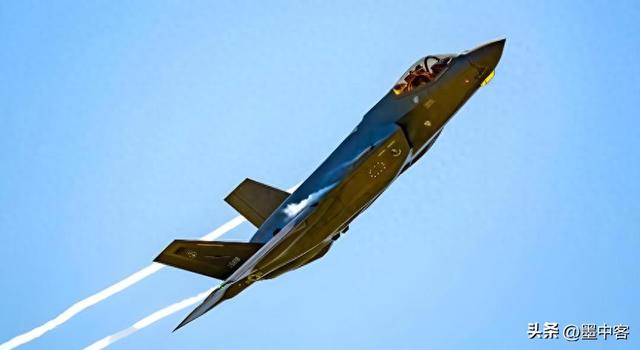 歼-35性能更优？沙特却花千亿买美机？背后藏着中东的精明算计