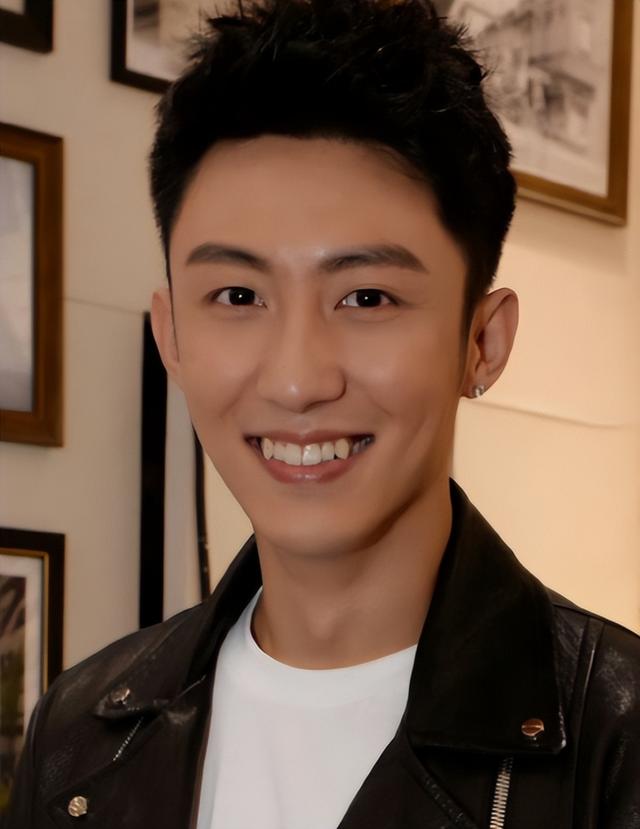 钱再多有什么用？33岁身体出问题的黄景瑜，给所有男明星提了个醒