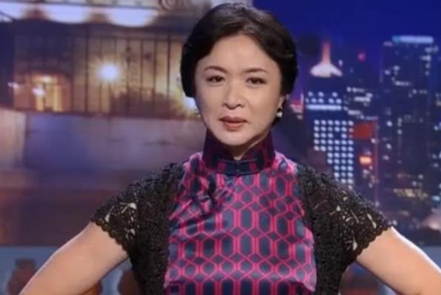 57岁金星定居法国，身材发福满脸褶子连胸都小了，越来越像男人