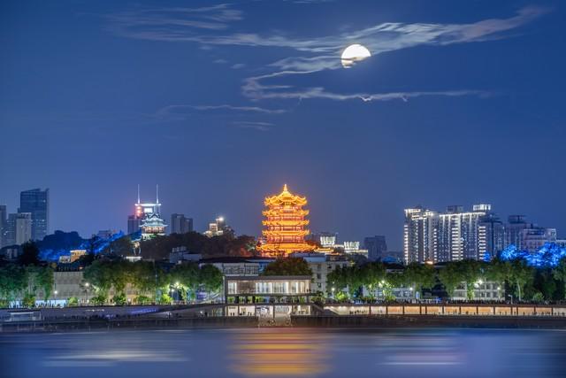 武汉国庆中秋双节推潮游、乐游、夜游、惠游系列，成旅游热门城市