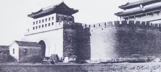 如果当初采纳梁思成先生的方案，北京将是世界上最宏伟的千年古都