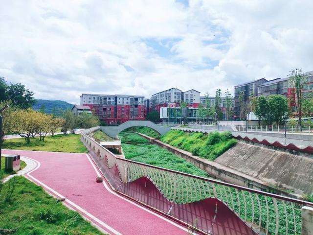 川东花桥镇：广安北大门，三市交界点