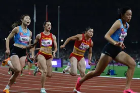 （杭州亚运会）中国队获得田径女子4x100米接力冠军图片