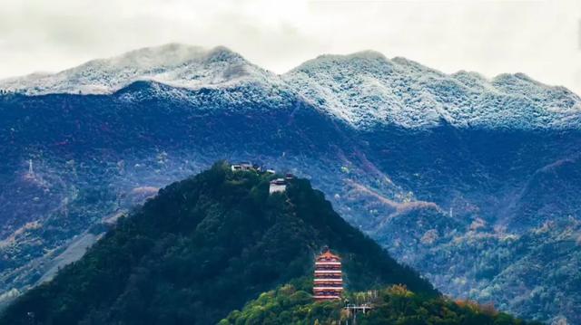 汉中各大景区银装素裹！快来共赴2025年第一场冰雪之约 →