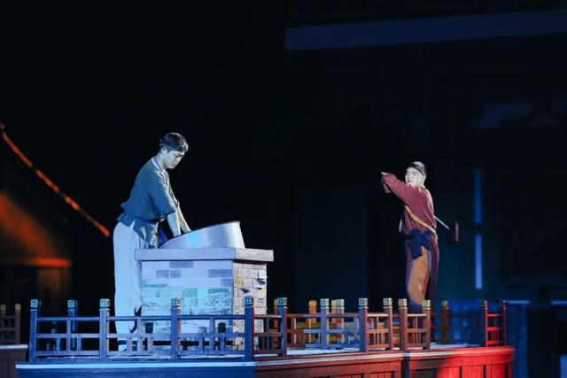 开学季“神兽归笼”，家长们是时候给自己放个假了！